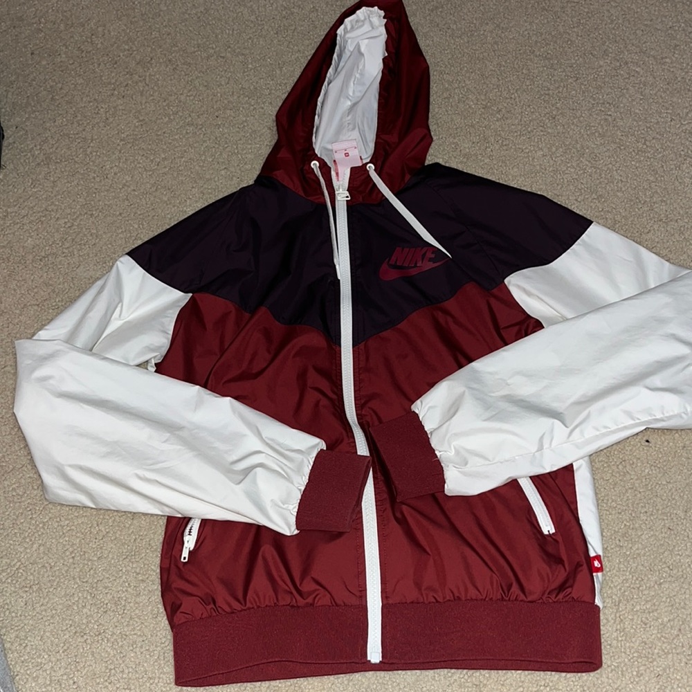 nike retro windbreaker
